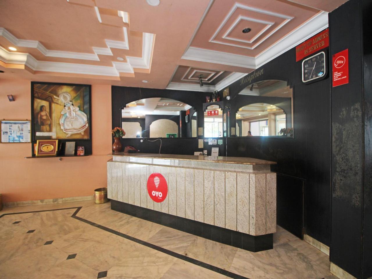 Hotel New Rajdarshan Мадикери Екстериор снимка