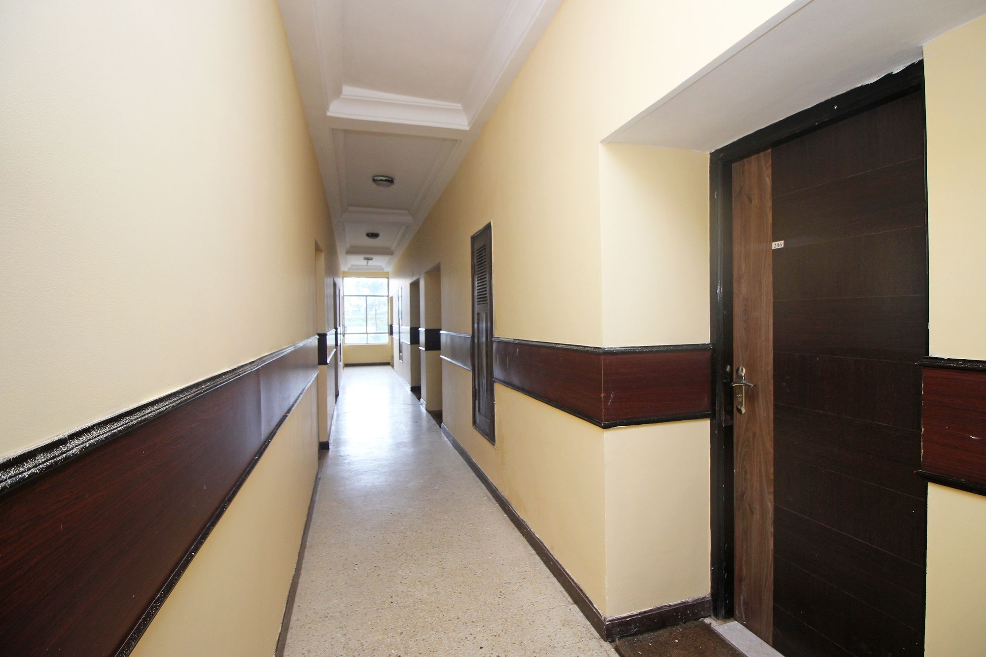 Hotel New Rajdarshan Мадикери Екстериор снимка